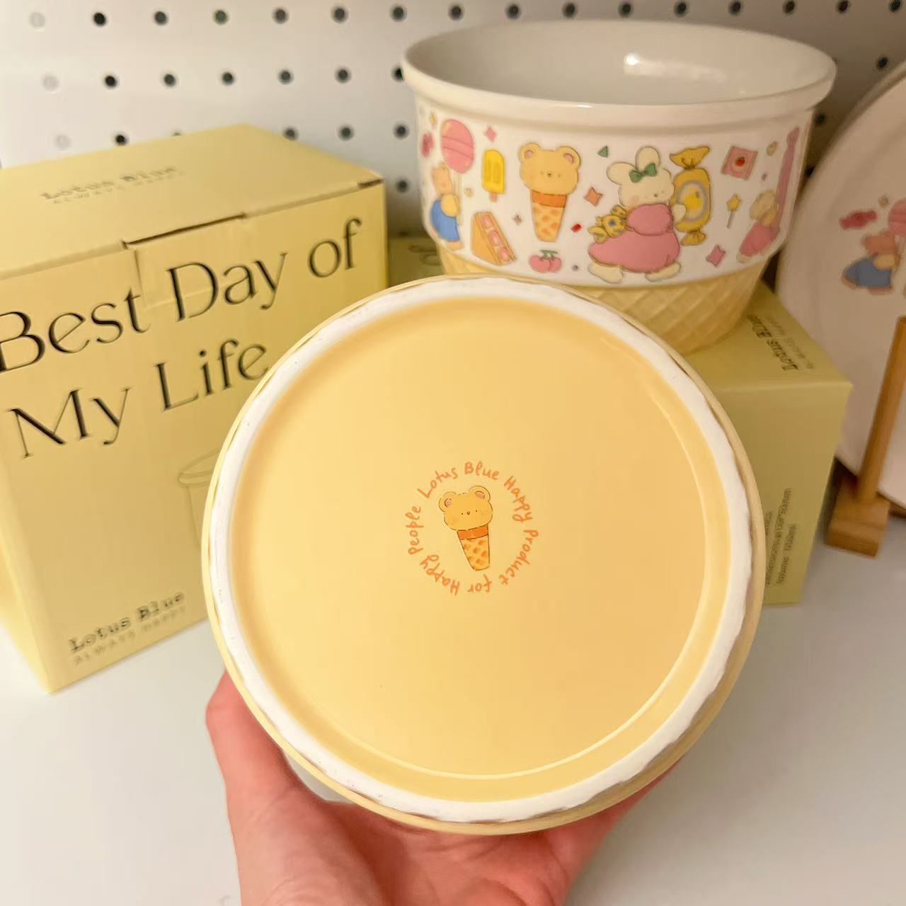 Cute Ice Cream Party Ceramic Ramen Bowl – 1050ML Large Capacity, Microwave & Dishwasher Safe