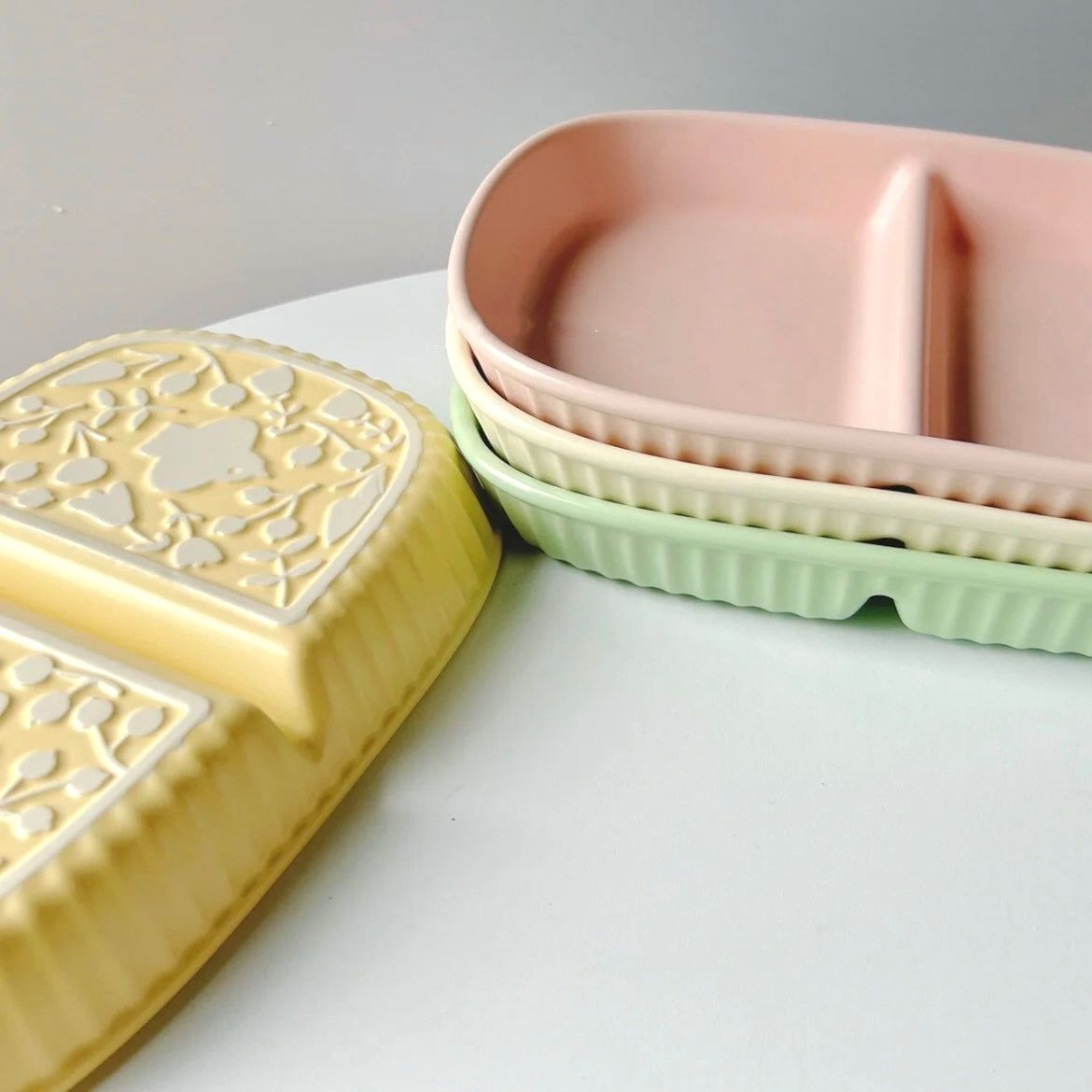 Handcrafted Macaron-Colored Ceramic
Divided Plate – Two-Compartment