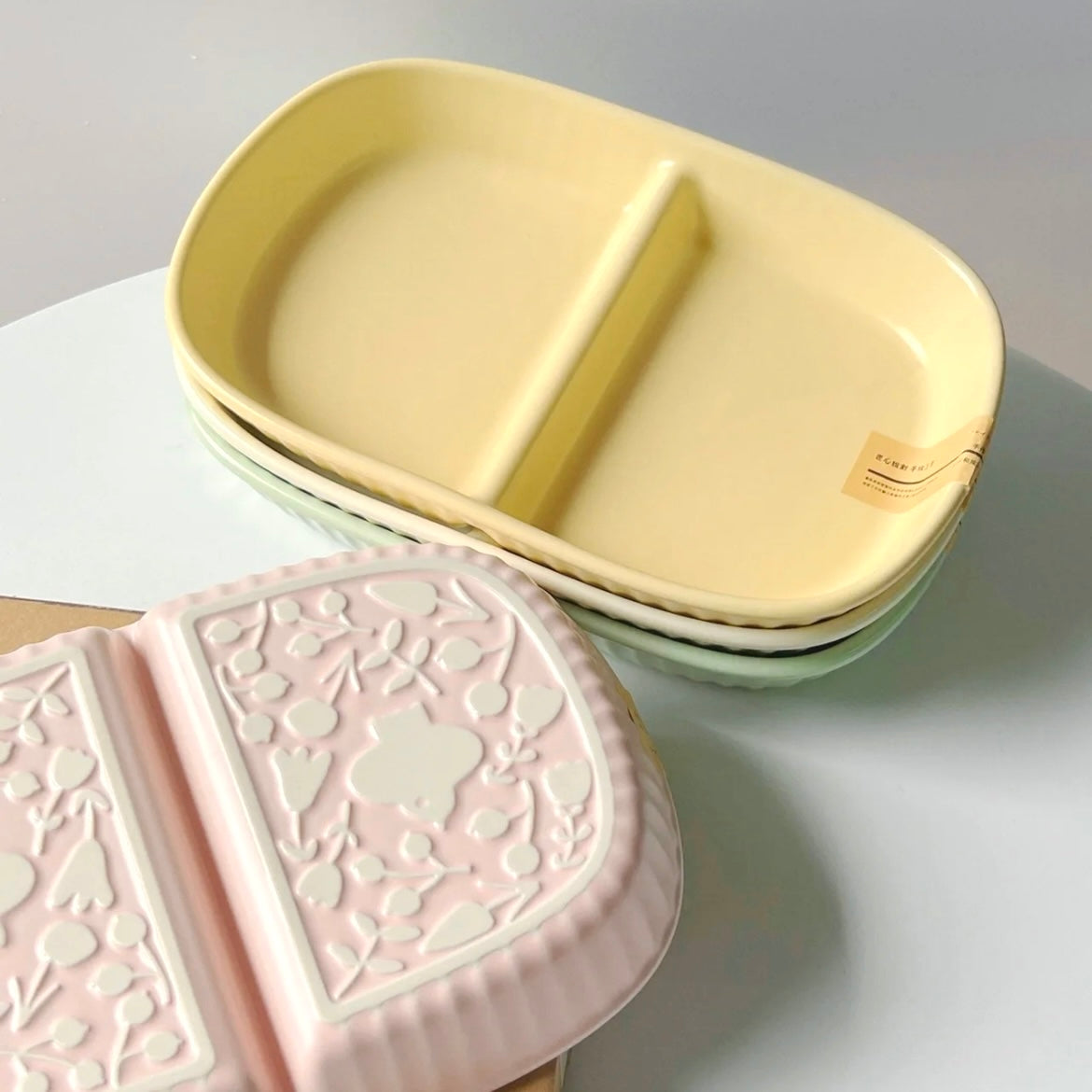 Handcrafted Macaron-Colored Ceramic
Divided Plate – Two-Compartment