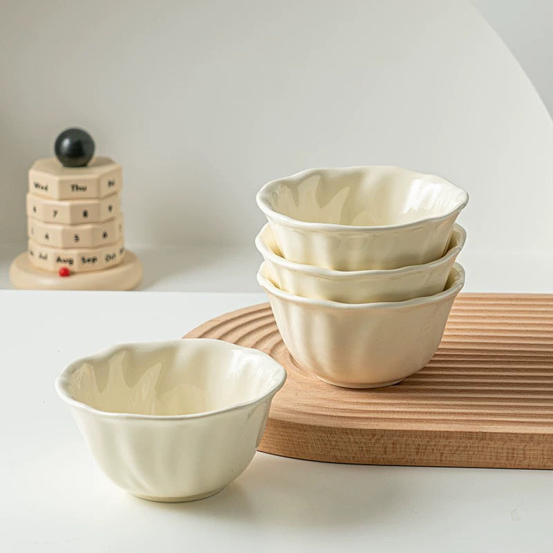 Wavy-edged Ceramic Cereal Bowl – 4.5-Inch Underglaze Bowl, Microwave & Oven Safe