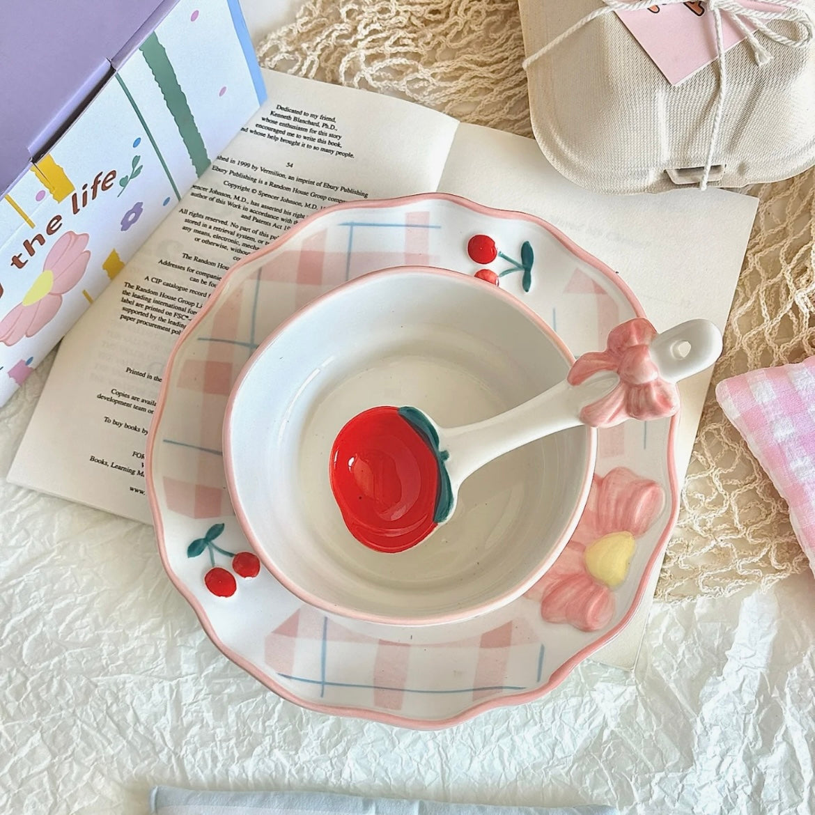 Pink Floral Ceramic Dinnerware Gift Set – Adorable 3-Piece Tableware, Perfect for Gifting