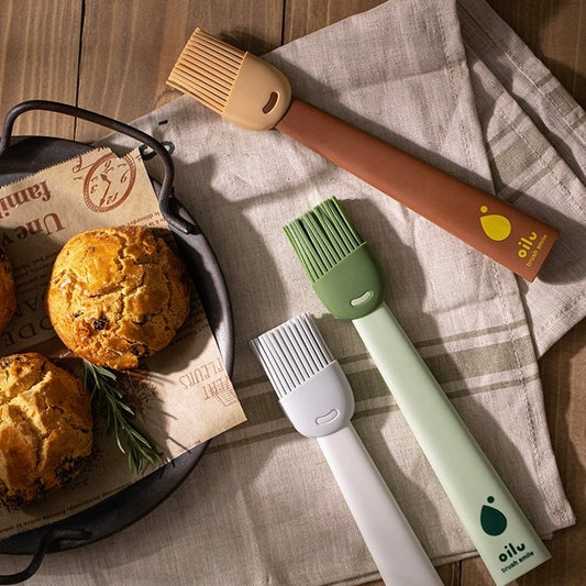 Silicone Oil Brush - Heat Resistant, Food-Grade, Stand-Up Design, Available in Green, Brown, and Gray