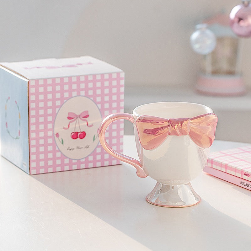 Pearl Glaze Tall Mug with Bow – Elegant Ceramic Coffee Cup, Gift Box Included