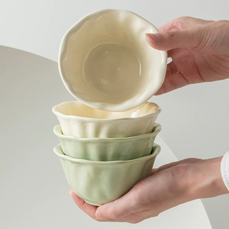 Wavy-edged Ceramic Cereal Bowl – 4.5-Inch Underglaze Bowl, Microwave & Oven Safe