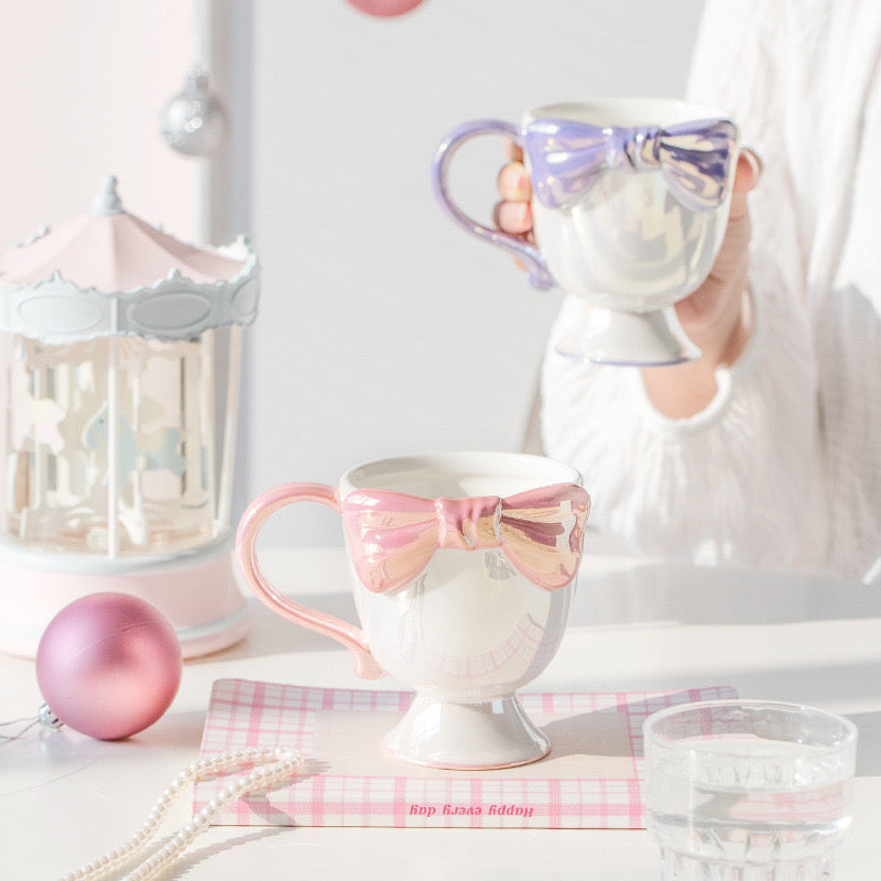 Pearl Glaze Tall Mug with Bow – Elegant Ceramic Coffee Cup, Gift Box Included
