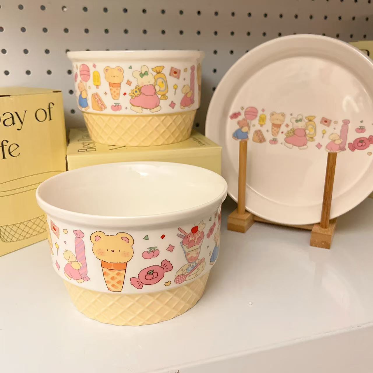 Cute Ice Cream Party Ceramic Ramen Bowl – 1050ML Large Capacity, Microwave & Dishwasher Safe