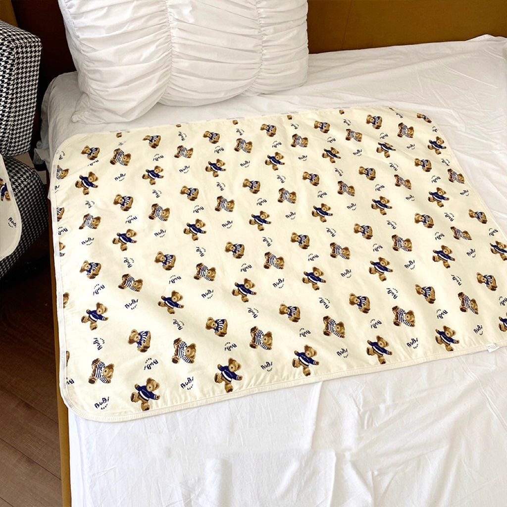 Adorable Bear Menstrual Waterproof Pad - 80x110cm Reusable Protective Bed Mat for Periods